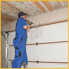 Community Garage Door Repair Service Madison, TN 615-538-5164 - side-garage-door-repair-10-48m